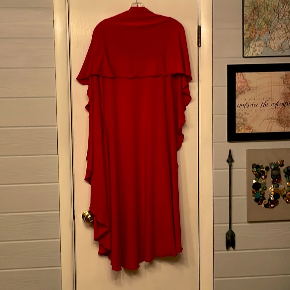 Red Wrap - Picture 2 of 3